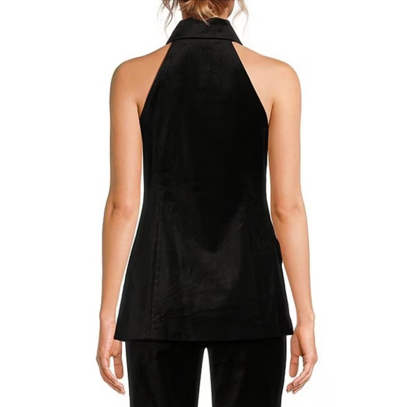 Trina Turk
Elainia Velveteen Point Collar Halter Neck Button Front Top - Picture 3 of 4